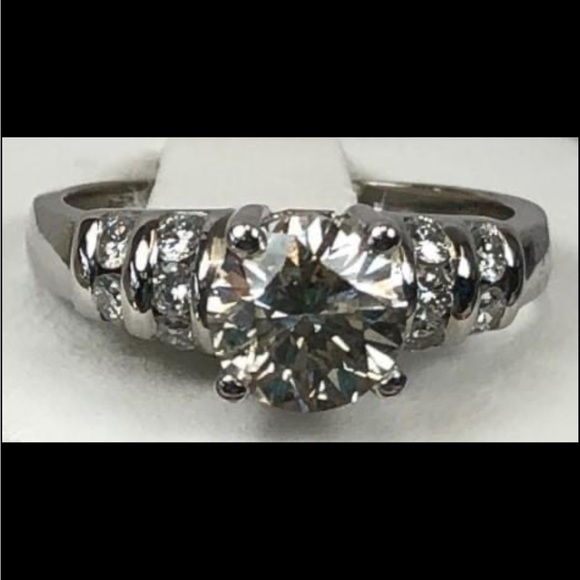 Gold ring over 10K beautiful big diamond - Picture 2 of 2